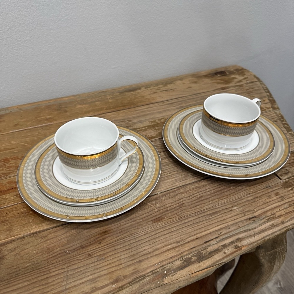 Mikasa Cambridge SY0501 Esquire Gold Gray Porcelain Cups Saucers Plates Set of 6